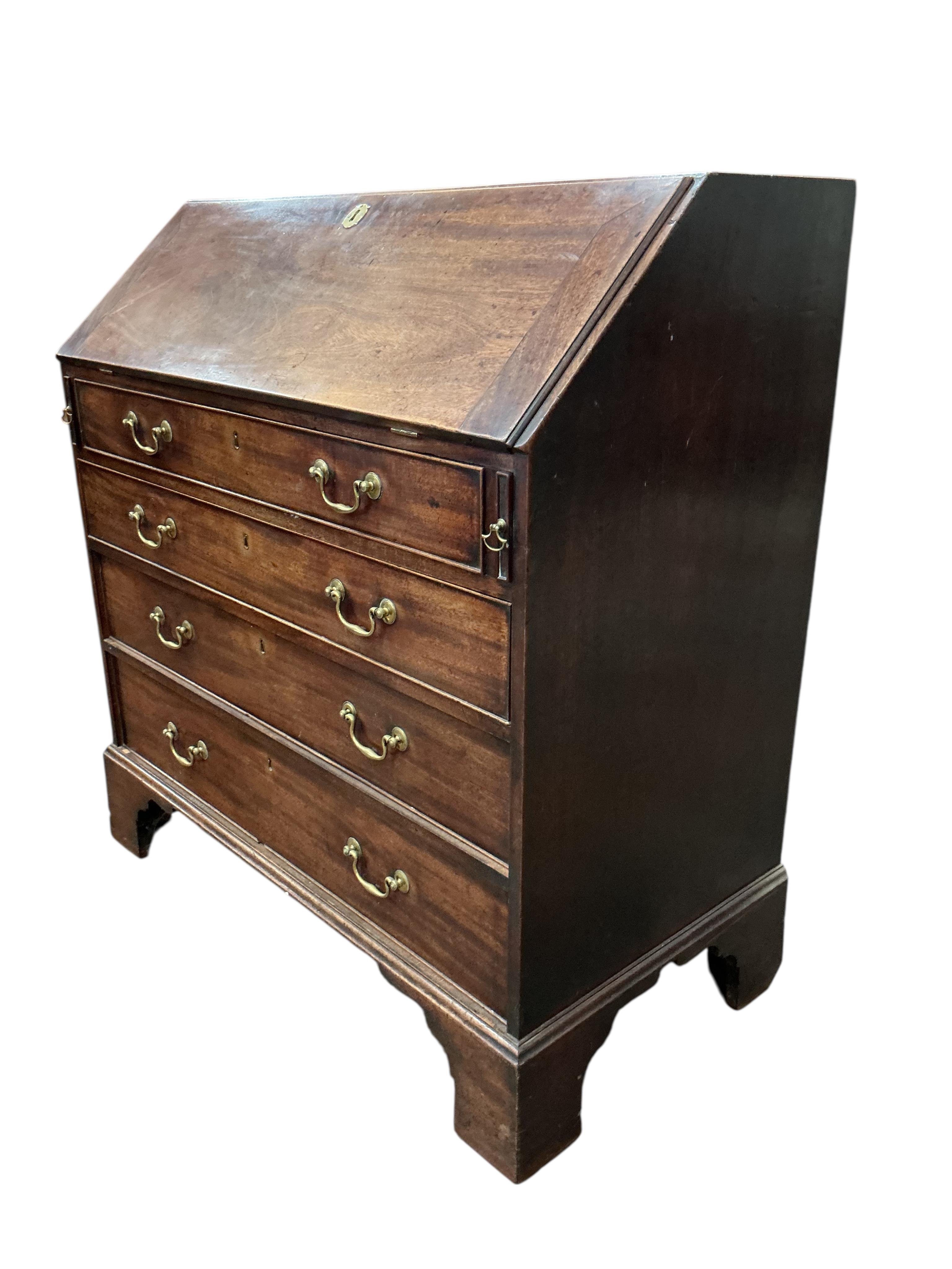 A George III mahogany bureau, width 99cm, depth 52cm, height 105cm